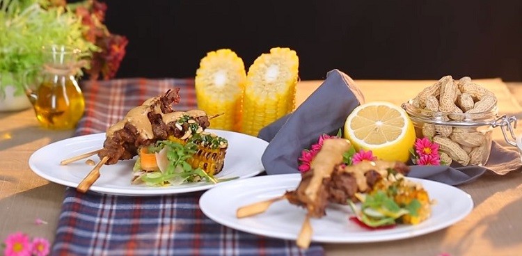 Bò nướng sốt bơ đậu phộng