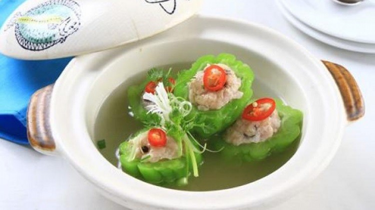 Canh khổ qua cá trê