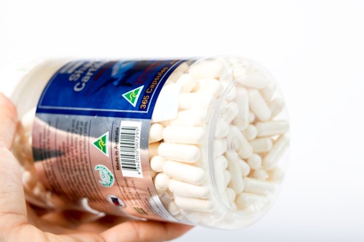 Sử dụng viên uống sụn cá mập Costar Blue Shark