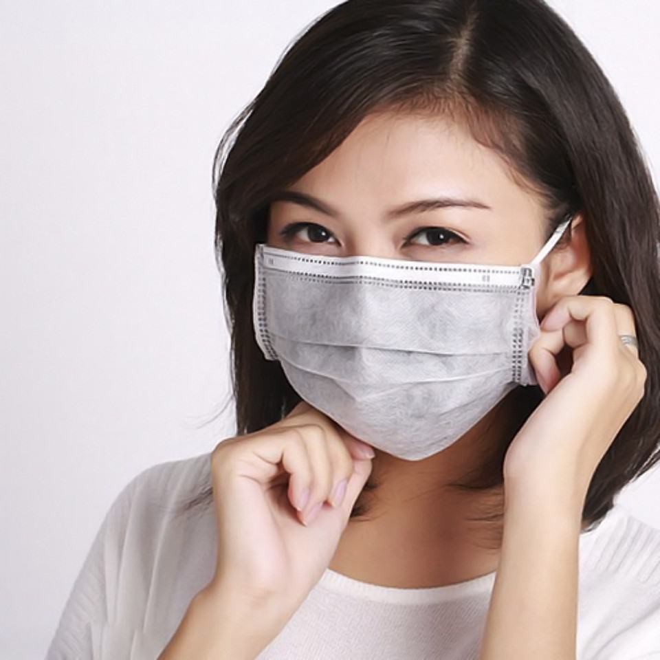 Khẩu trang than hoạt tính