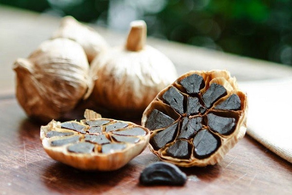 cách làm tỏi đen tại nhà, cách làm tỏi đen, hướng dẫn làm tỏi đen, hướng dẫn cách làm tỏi đen, làm tỏi đen tại nhà, cách làm tỏi đen tại nhà bằng nồi cơm điện, cách làm tỏi đen ngon nhất, cách làm tỏi đen ngon, phương pháp làm tỏi đen, cách làm tỏi đen dẻo ngon