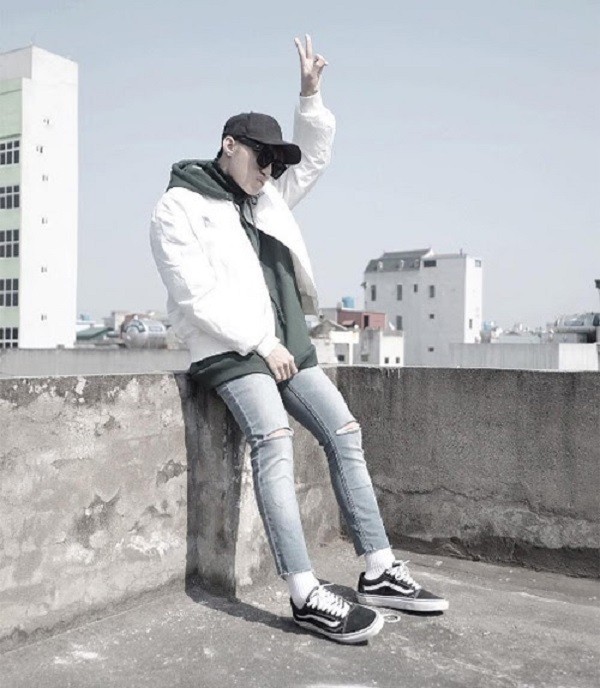 giày vans sơn tùng, sơn tùng đi giày vans