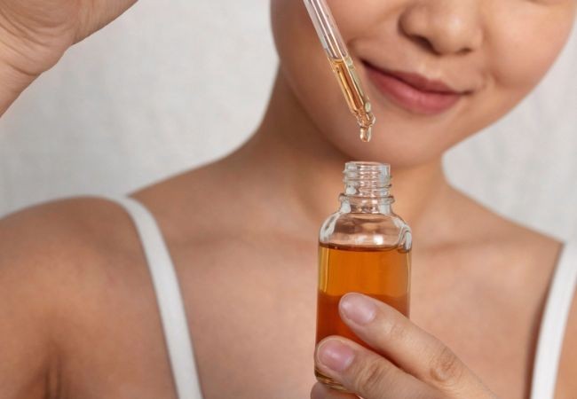 Các bước sử dụng serum phục hồi cho da treatment, mỏng yếu